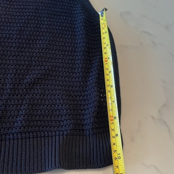 black sweater tank / lightweight / like new / M - Picture 5 of 9